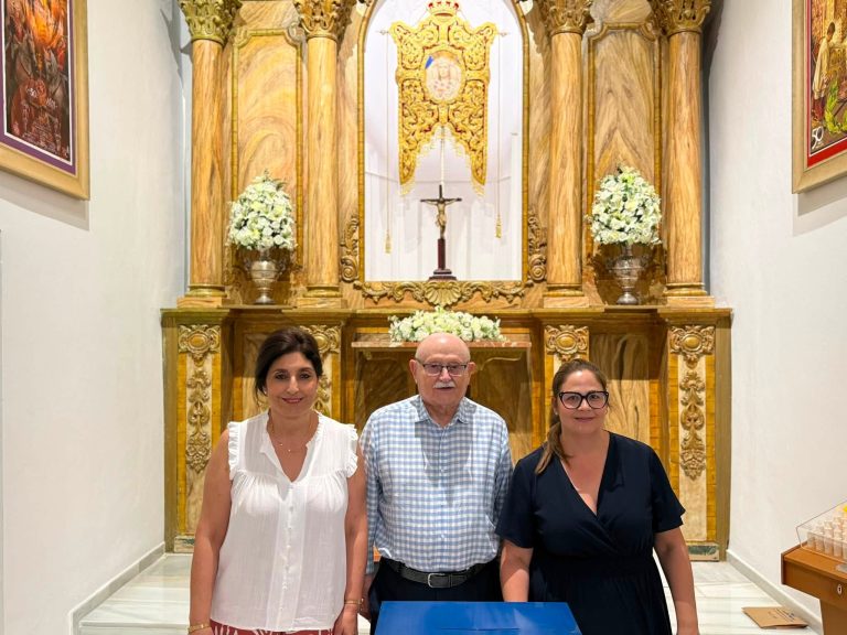 Comunicado Oficial: D.ª Lidia Sarmiento Sarmiento reelegida Hermana Mayor por unanimidad en el Cabildo General de Elecciones